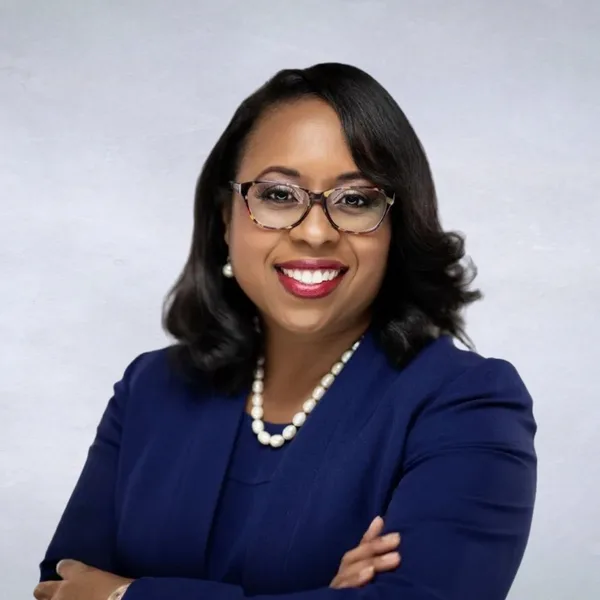 Teneshia Hudspeth campaign headshot
